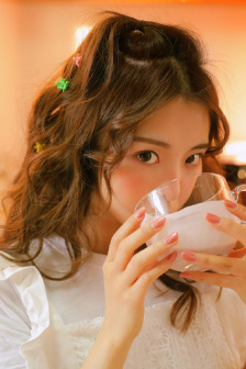 大胸美女